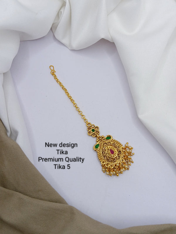 PRIMERIEA Women's Gold Platted Kundan and Pearls Traditional Maang Tikka