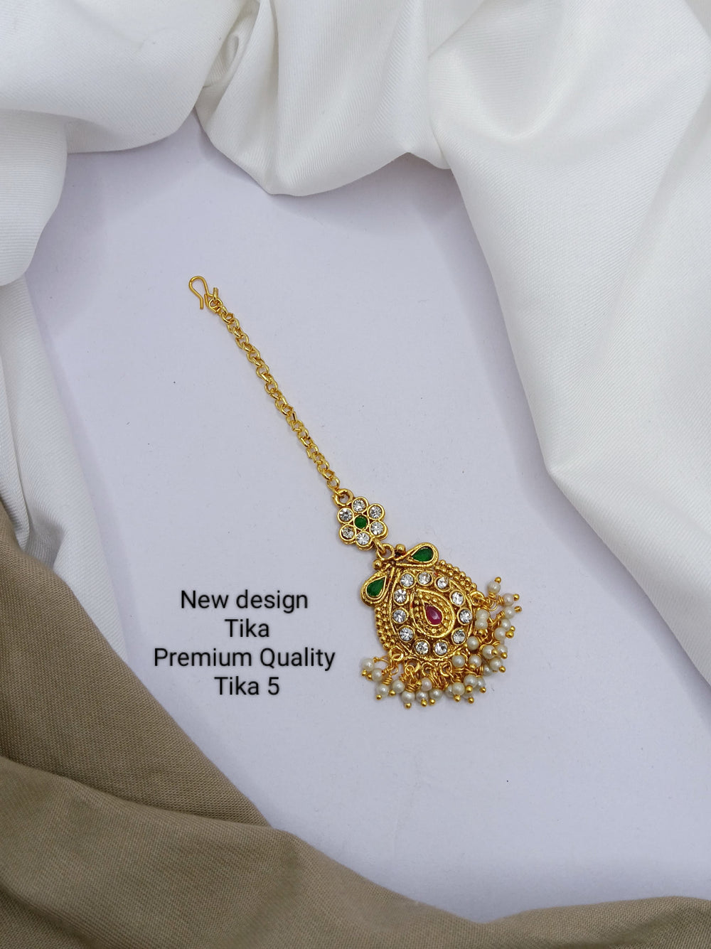 PRIMERIEA Women's Gold Platted Kundan and Pearls Traditional Maang Tikka