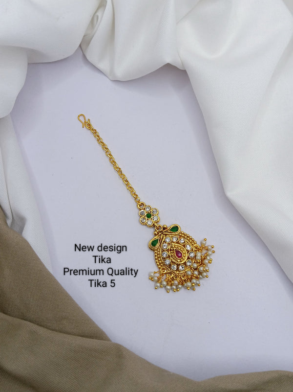 PRIMERIEA Women's Gold Platted Kundan and Pearls Traditional Maang Tikka