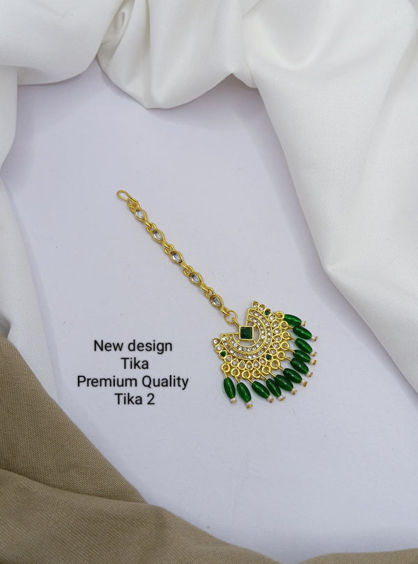 PRIMERIEA Women's Gold Tone Kundan and Pearls Traditional Maangtikka
