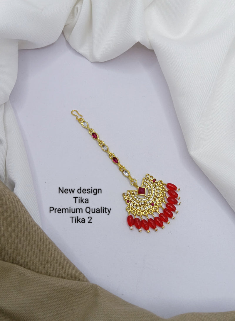 PRIMERIEA Women's Gold Tone Kundan and Pearls Traditional Maangtikka style image