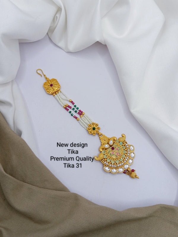 PRIMERIEA Women's Gold Tone Kundan and Pearls Traditional Maangtikka