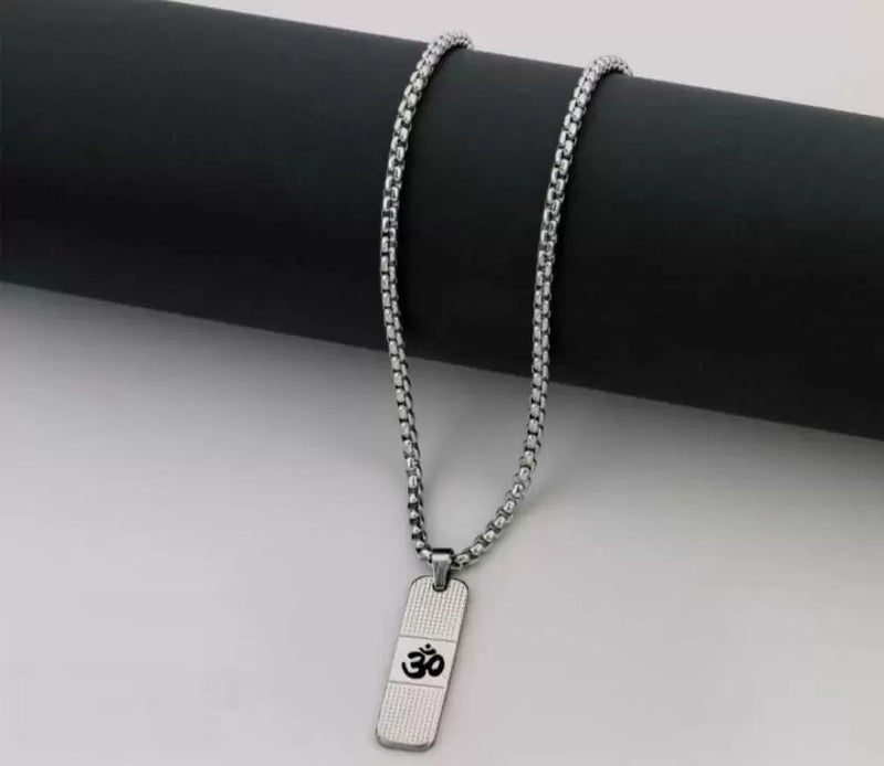 om Pendant Gold Stainless Steel Necklace Chain For Men (24 Inch) feature